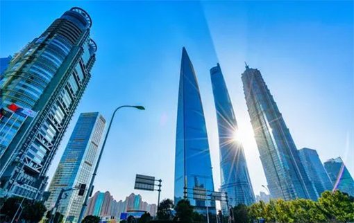 高樓大廈樓頂上為何要安裝閃爍狀航空障礙燈？